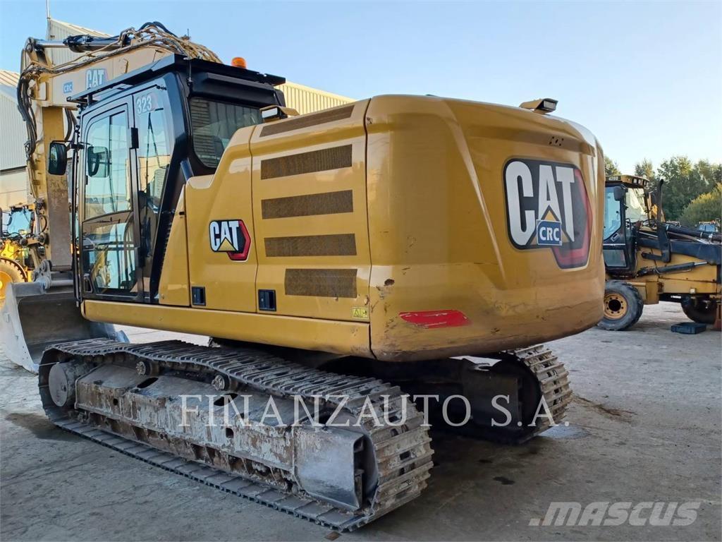 CAT 323L حفارات زحافة