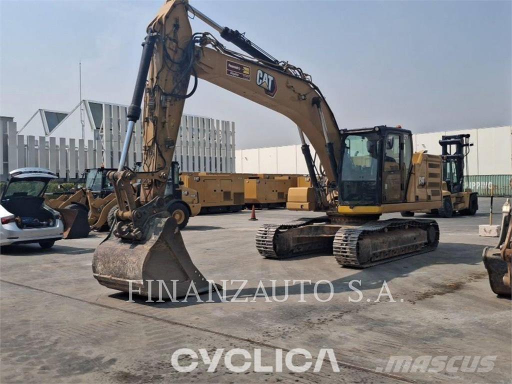 CAT 323L حفارات زحافة
