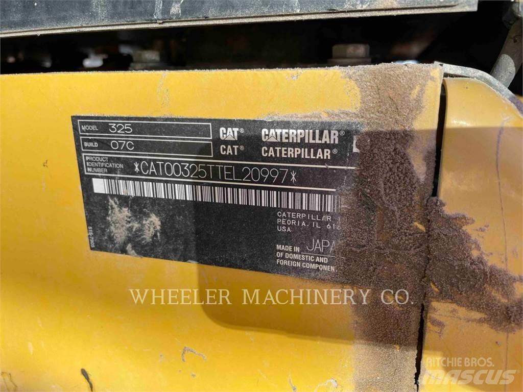 CAT 325 CF حفارات زحافة
