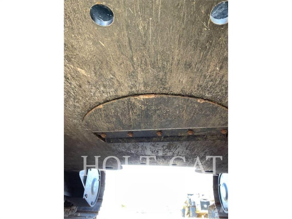CAT 325 TC بلدوزرات مجنزرة