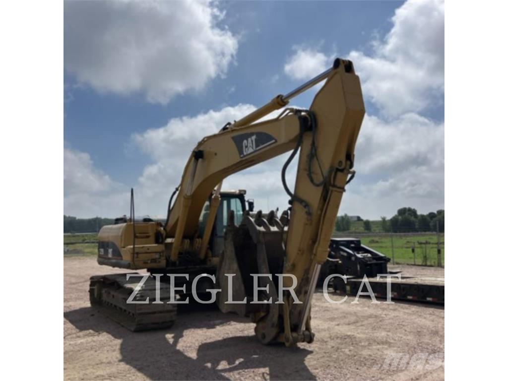 CAT 325D حفارات زحافة