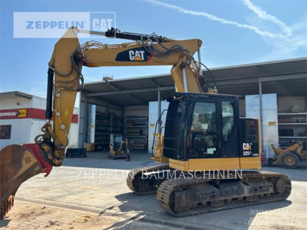 CAT 325FL حفارات زحافة