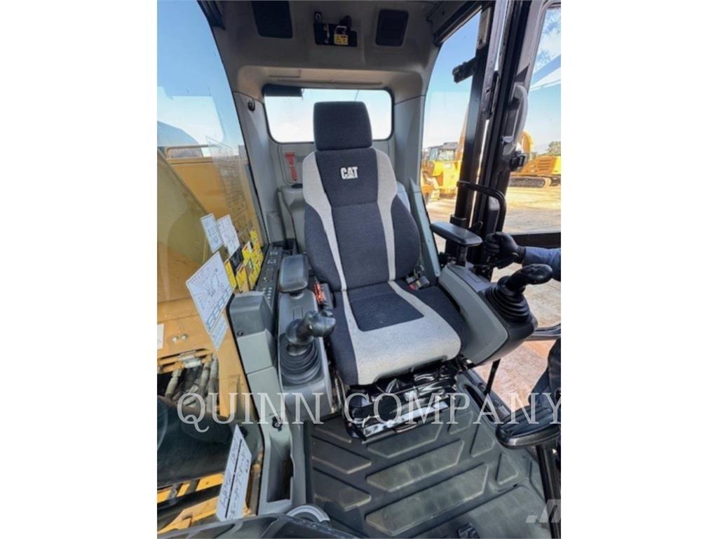 CAT 325FL حفارات زحافة