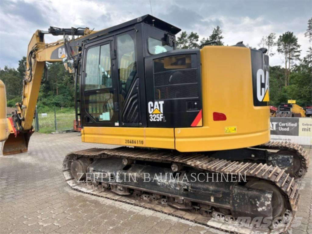 CAT 325FL حفارات زحافة