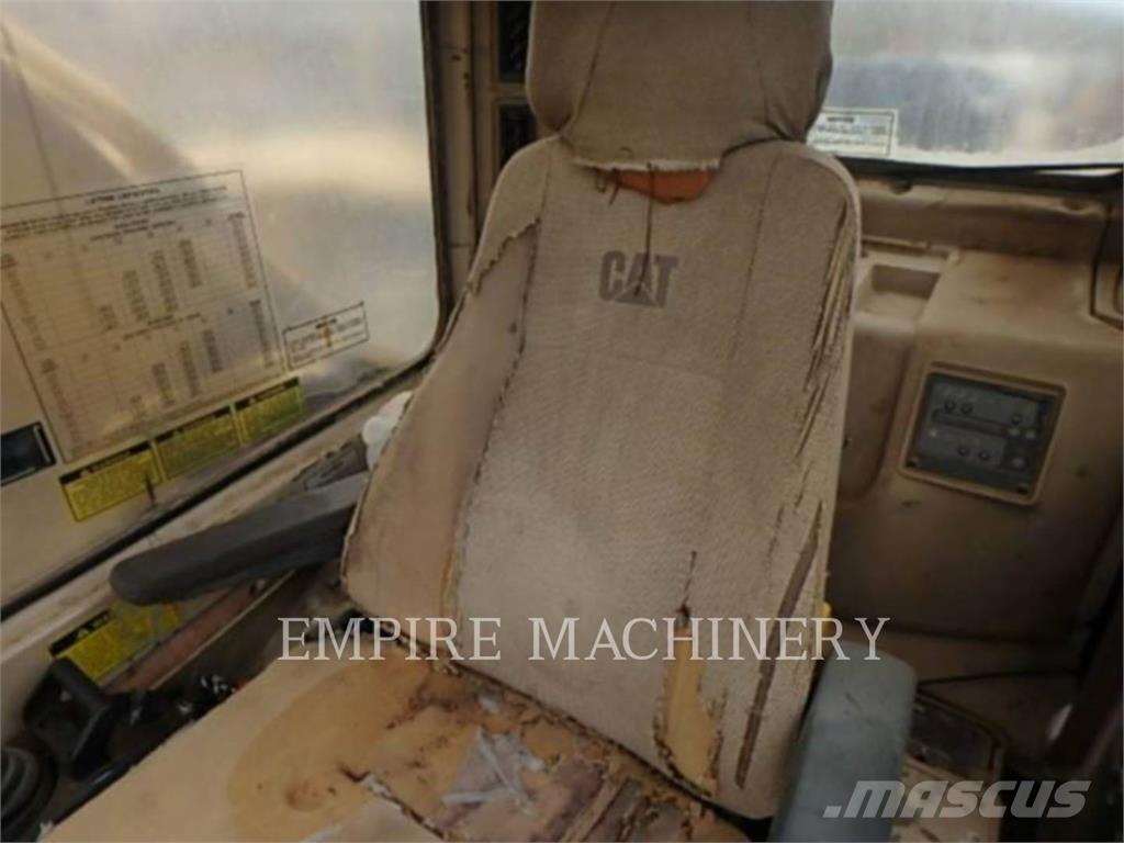 CAT 325L حفارات زحافة