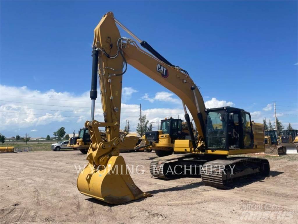 CAT 326 حفارات زحافة