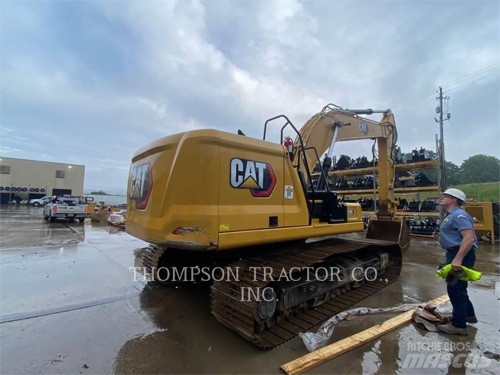 CAT 326 حفارات زحافة