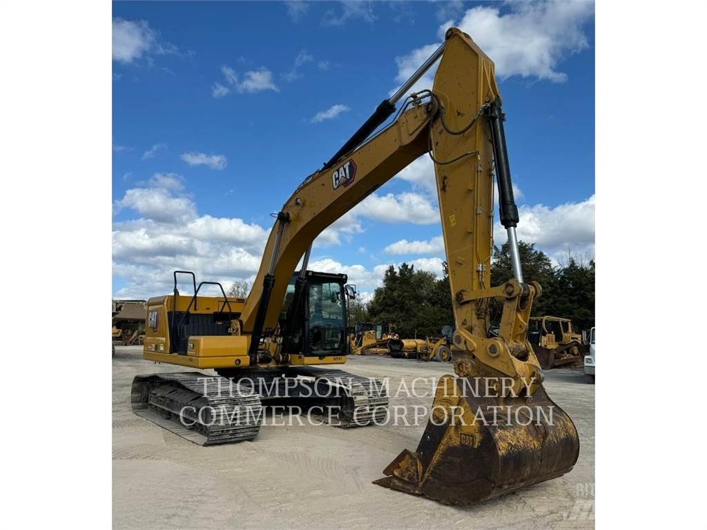 CAT 326 حفارات زحافة