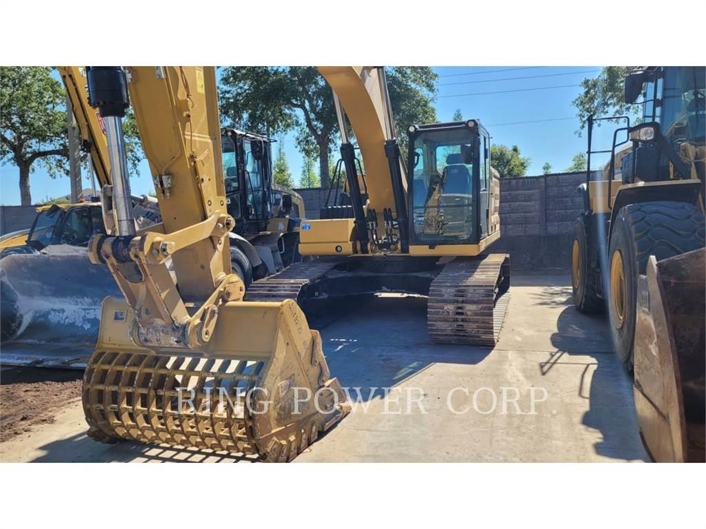 CAT 326 حفارات زحافة