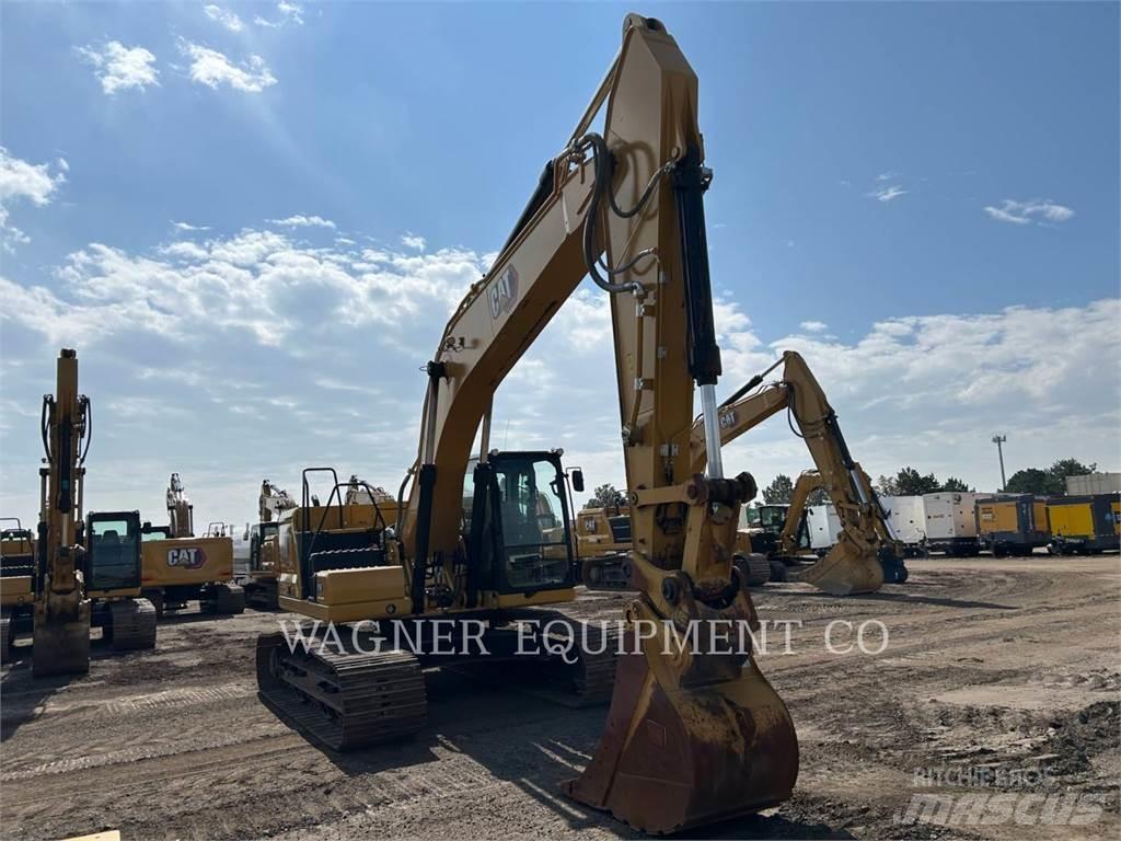 CAT 326 حفارات زحافة