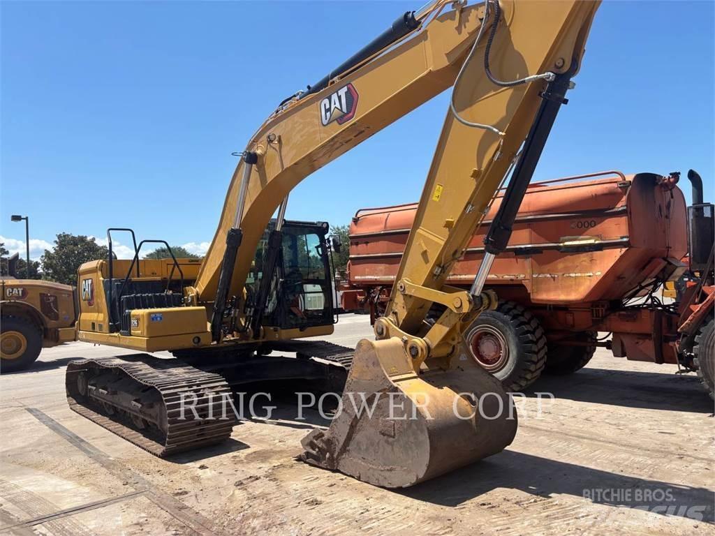 CAT 326 حفارات زحافة