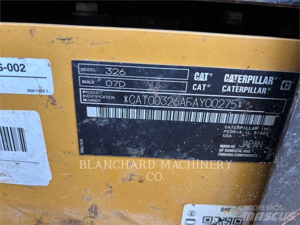 CAT 326-07 حفارات زحافة