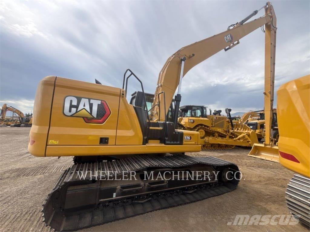 CAT 326 LR حفارات زحافة