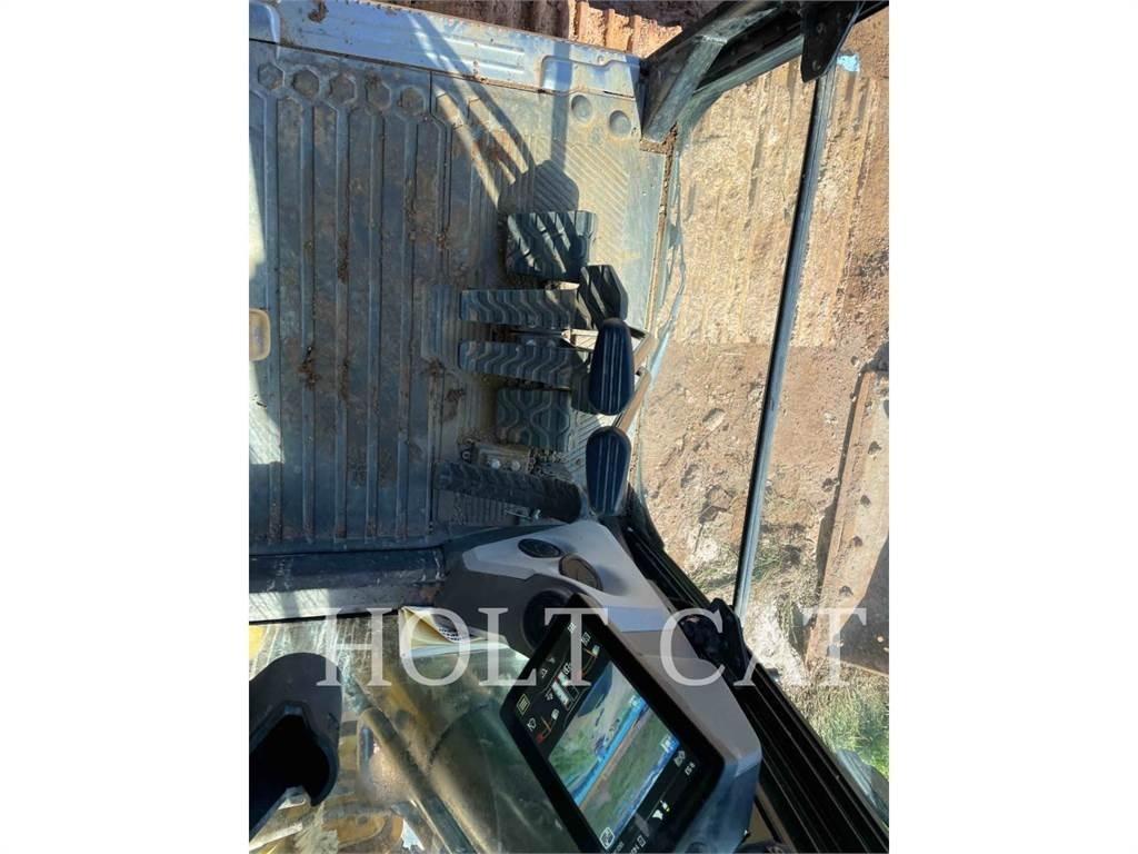 CAT 326 LRF حفارات زحافة