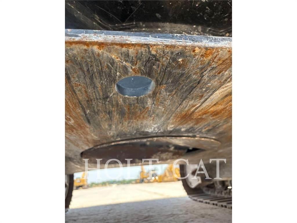 CAT 326 TC حفارات زحافة