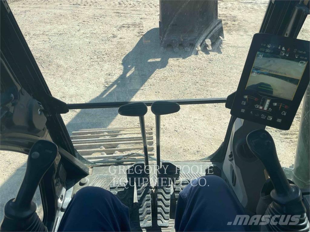 CAT 32607 حفارات زحافة