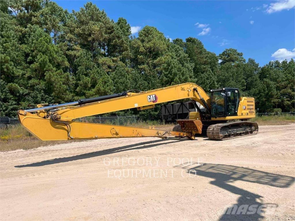 CAT 32607 حفارات زحافة