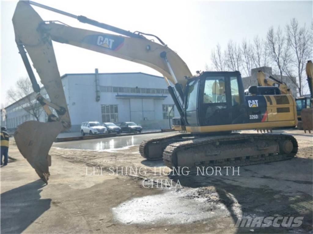 CAT 326D2L حفارات زحافة