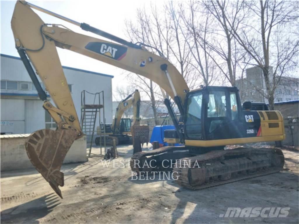 CAT 326D2L حفارات زحافة