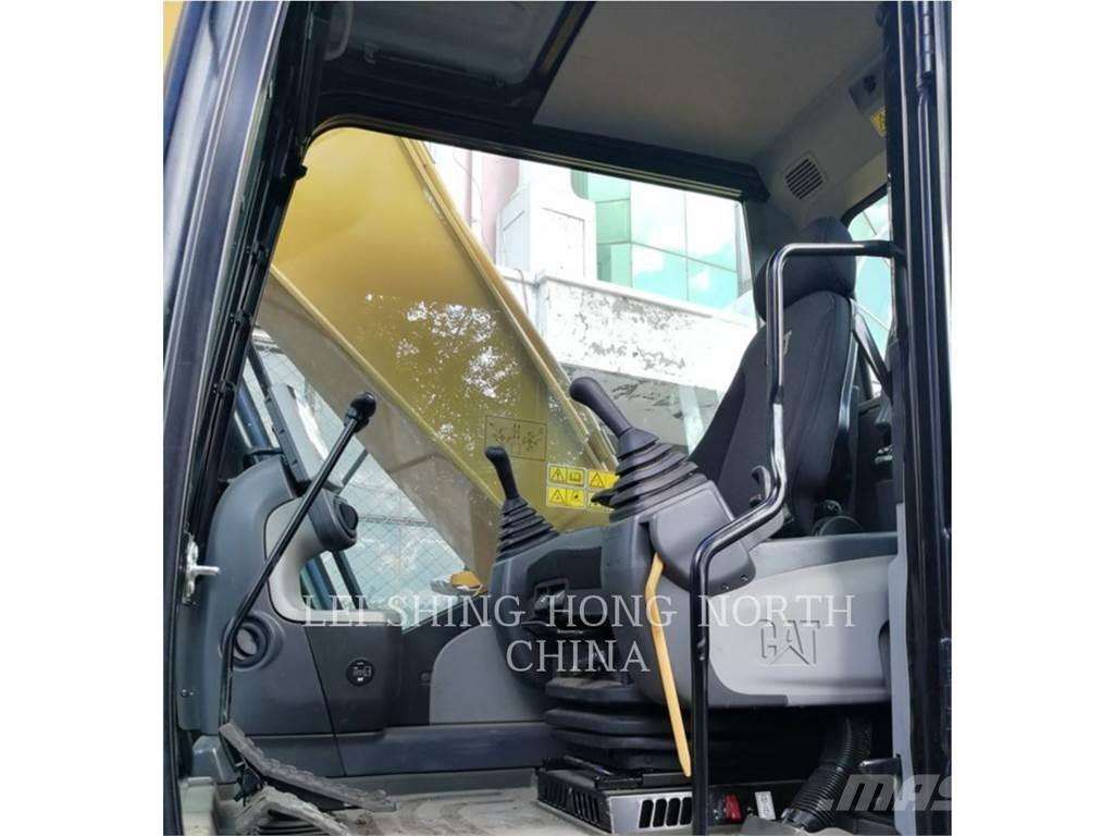 CAT 326D2L حفارات زحافة