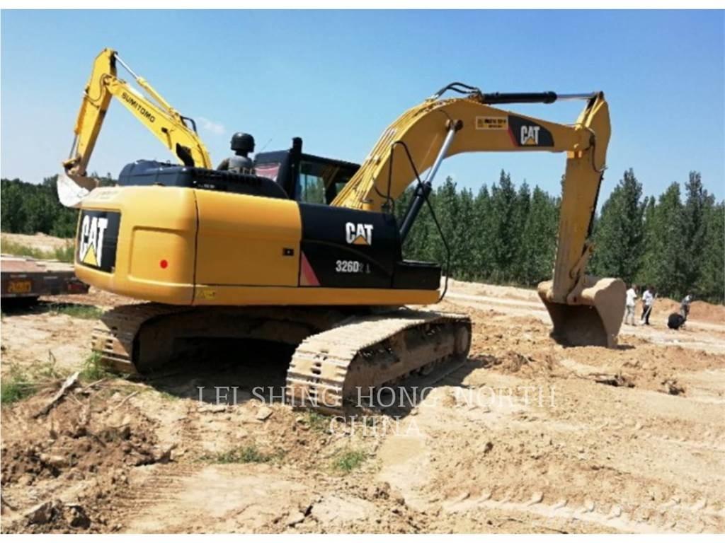 CAT 326D2L حفارات زحافة