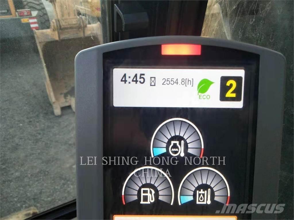 CAT 326D2L حفارات زحافة