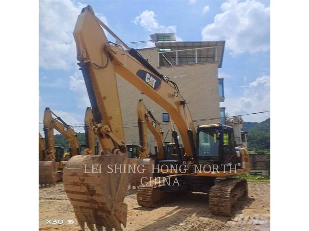 CAT 326D2L حفارات زحافة