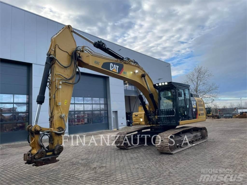 CAT 326F حفارات زحافة