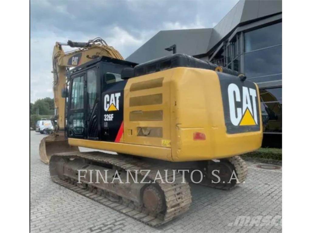 CAT 326F حفارات زحافة