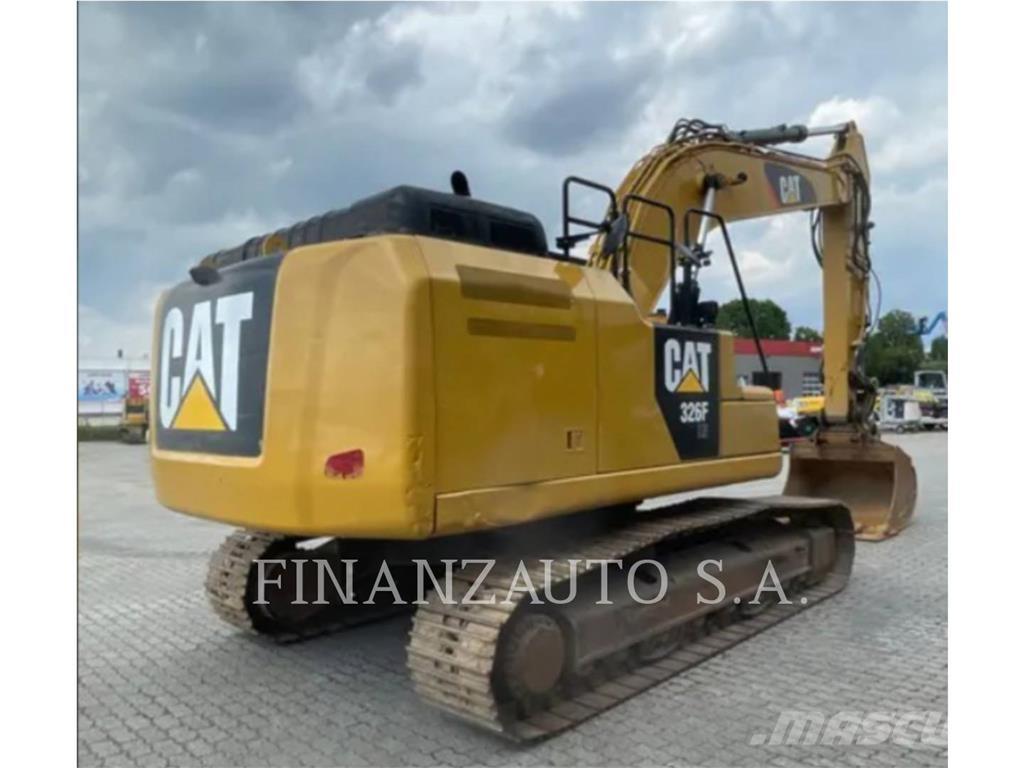 CAT 326F حفارات زحافة