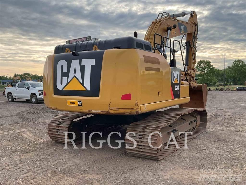CAT 326F 9 حفارات زحافة