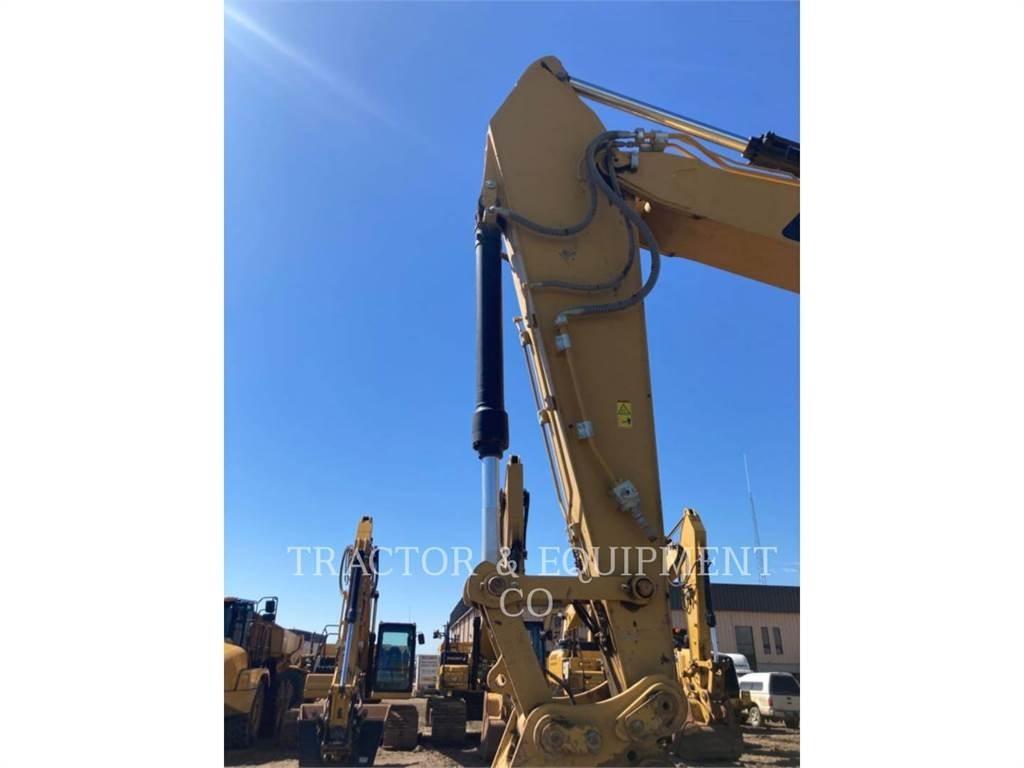 CAT 326F L حفارات زحافة