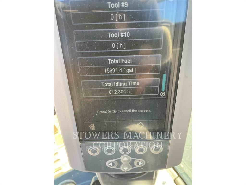 CAT 326F LR حفارات زحافة