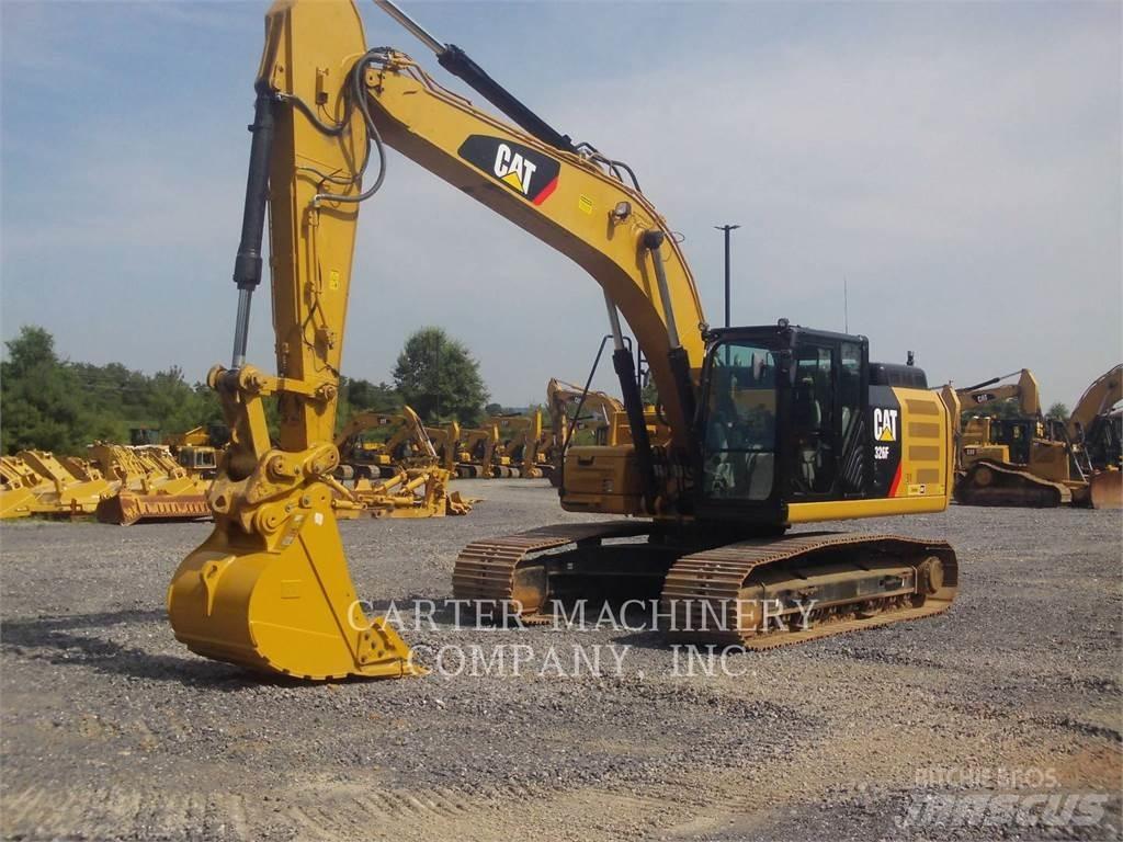 CAT 326FL حفارات زحافة