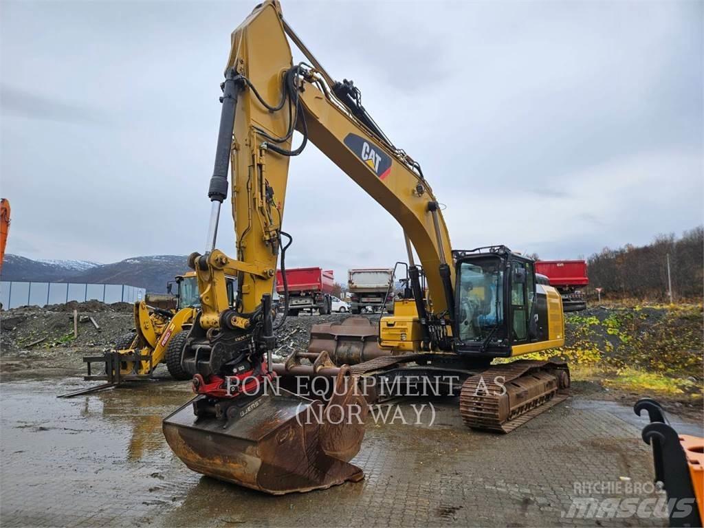 CAT 326FL حفارات زحافة