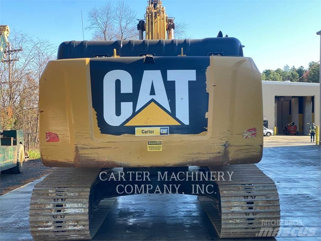 CAT 326FL حفارات زحافة