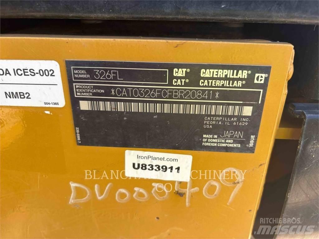 CAT 326FL حفارات زحافة