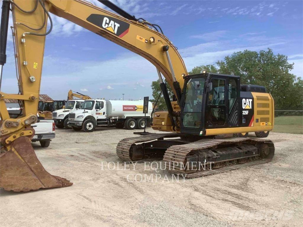 CAT 326FL حفارات زحافة