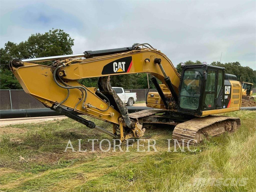 CAT 326FL حفارات زحافة