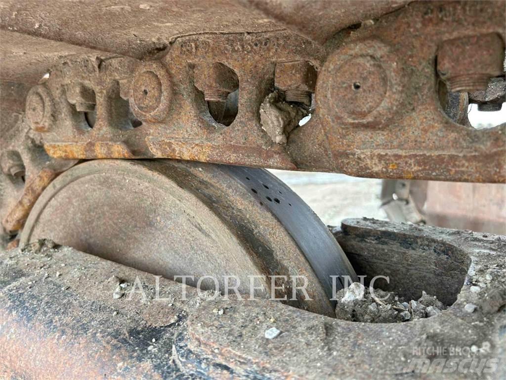 CAT 326FL LR حفارات زحافة