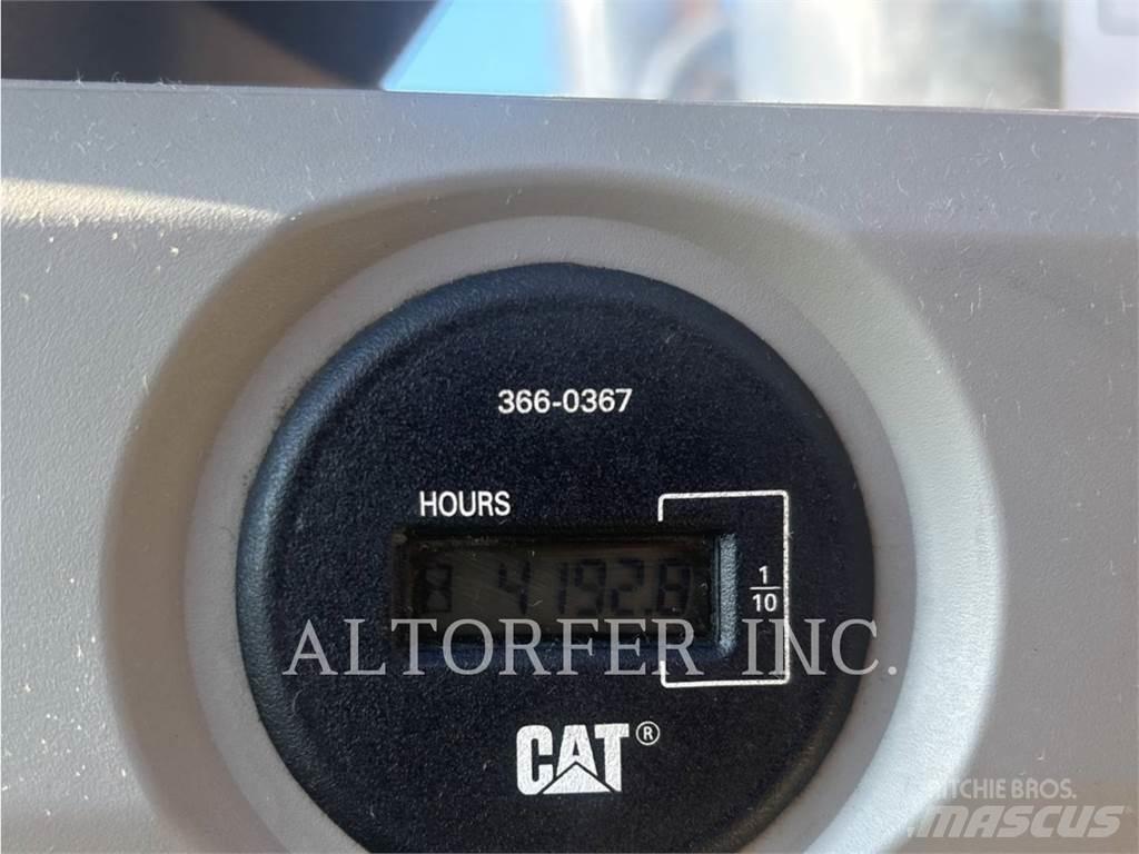 CAT 326FL LR حفارات زحافة