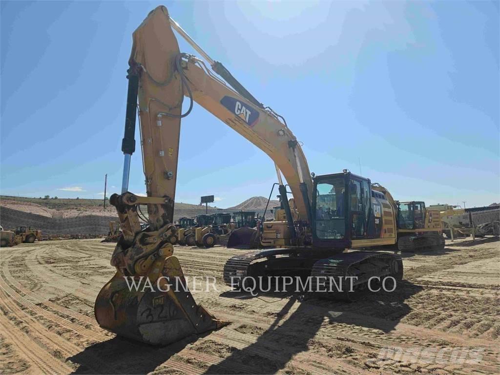 CAT 326FL TC حفارات زحافة