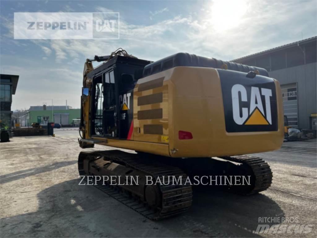 CAT 326FLN حفارات زحافة