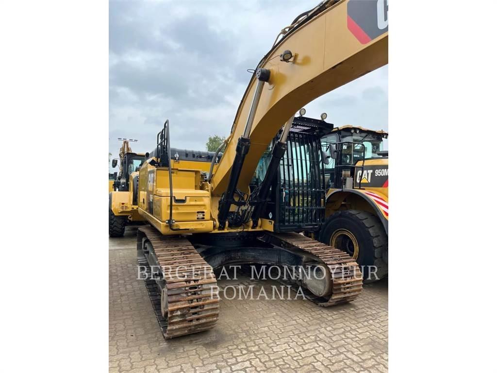 CAT 326FLN حفارات زحافة