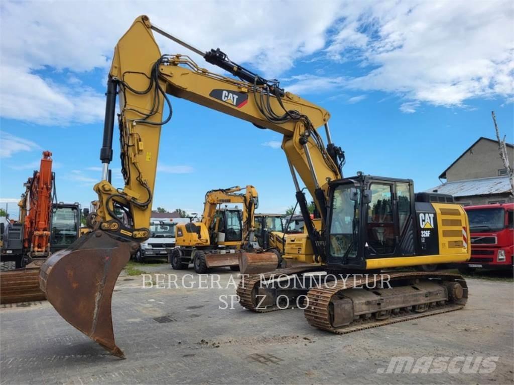 CAT 326FLN حفارات زحافة