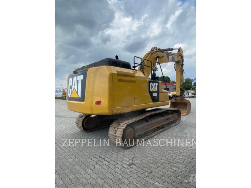 CAT 326FLN حفارات زحافة