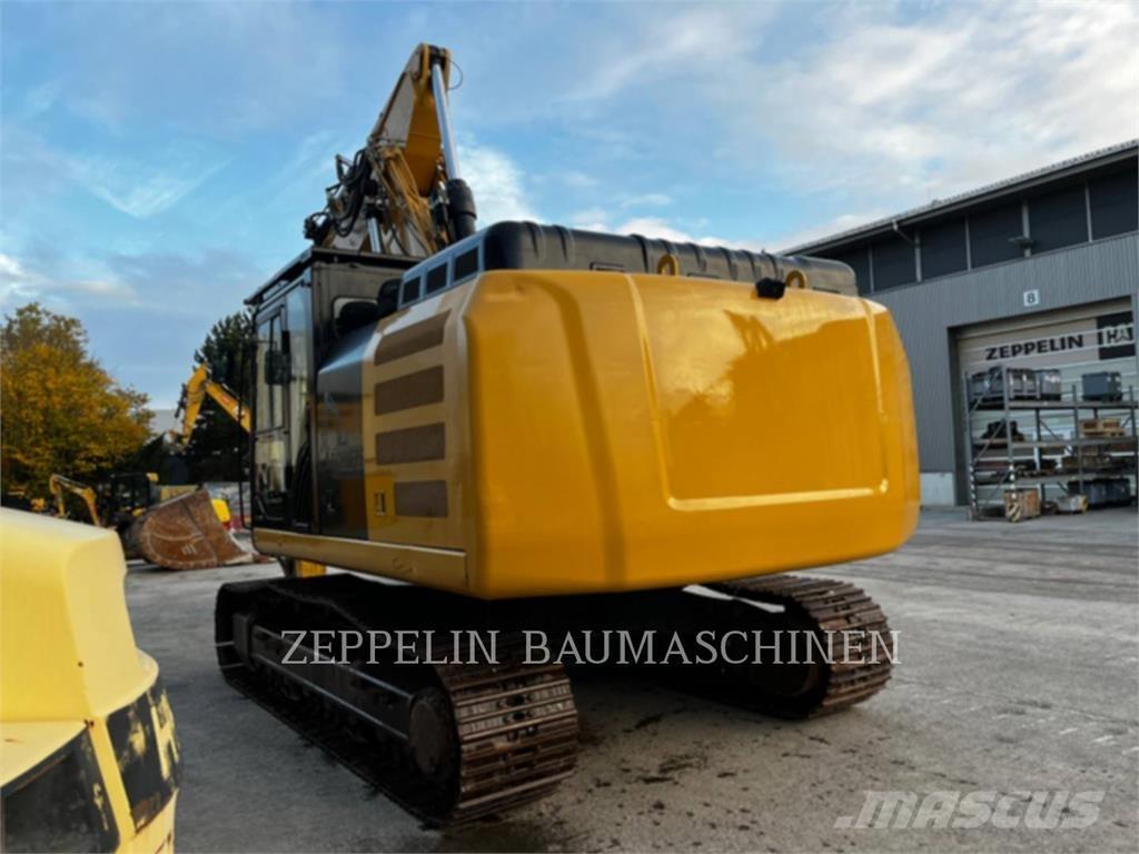 CAT 326FLN حفارات زحافة