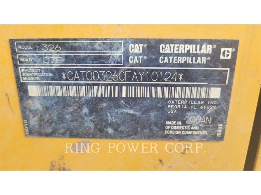 CAT 326LONG حفارات زحافة