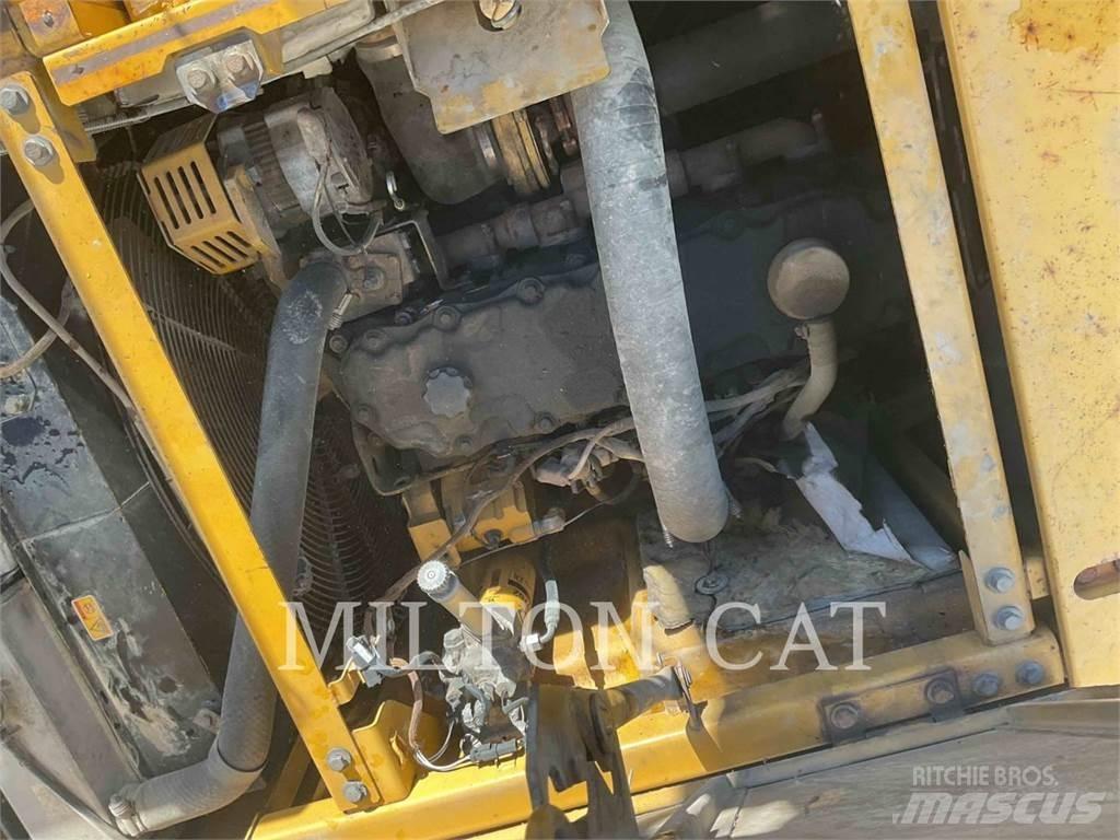 CAT 328D L CR حفارات زحافة