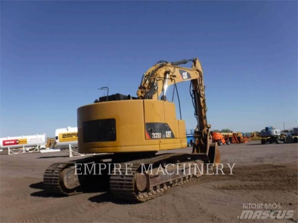 CAT 328DL حفارات زحافة